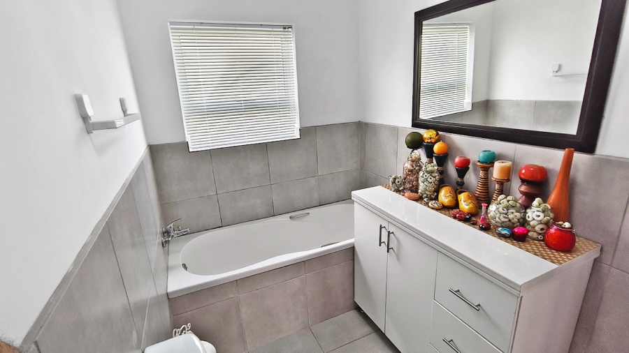 3 Bedroom Property for Sale in Fountains Estate Eastern Cape